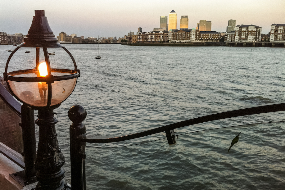 I grattacieli di Canary Wharf visti dal terrazzo del pub Prospect of Whitby
