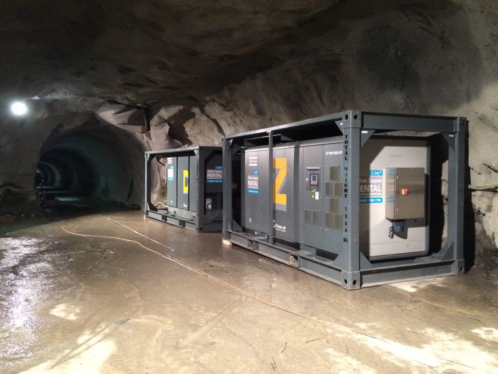 Due compressori che servono, in combinazione con un riscaldatore, a simulare un compressore adiabatico (Foto: ALACAES)