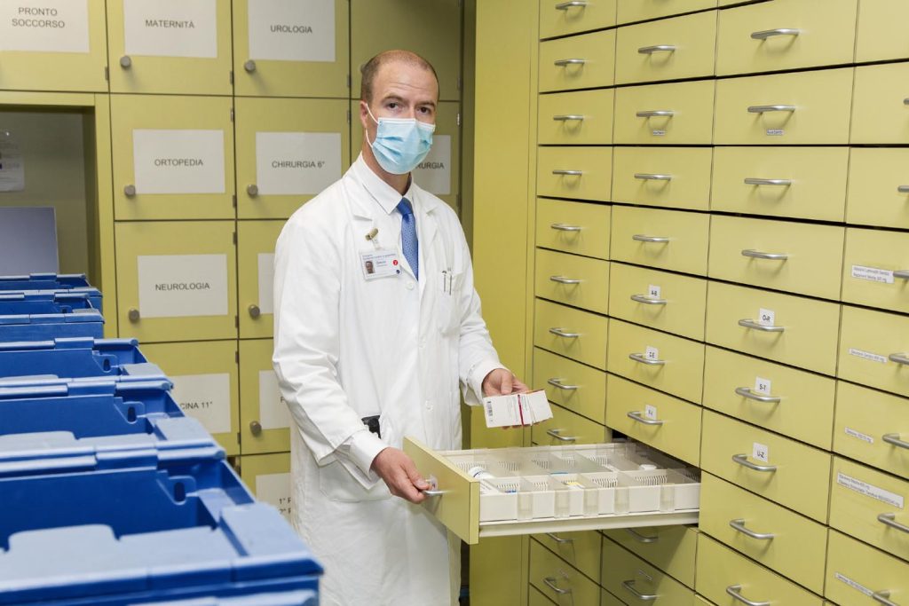 Il professor Alessandro Ceschi, primario e direttore medico e scientifico dell’Istituto di scienze farmacologiche – EOC (Stefano Spinelli)