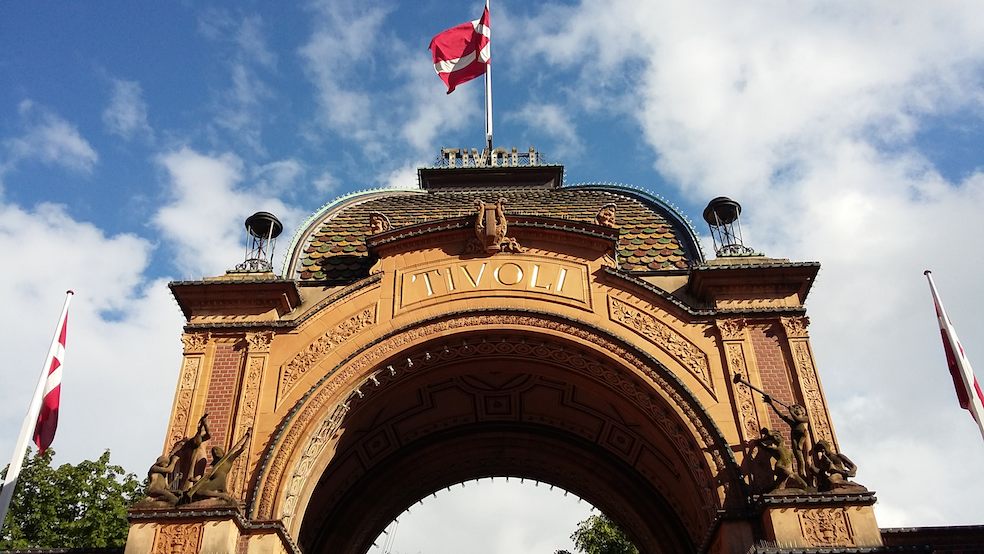 Ingresso del Tivoli, famoso parco di divertimenti di Copenhagen