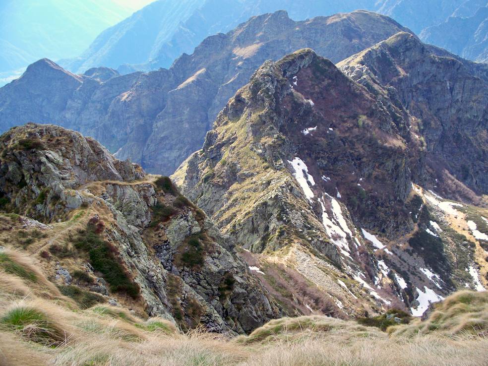 Sulla cima del Pizzo Proman (a 2098 m) nella Val Grande (Ford c prefect)