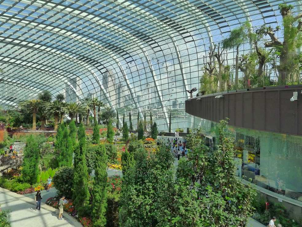 L’interno di una delle due serre dei Gardens by the Bay