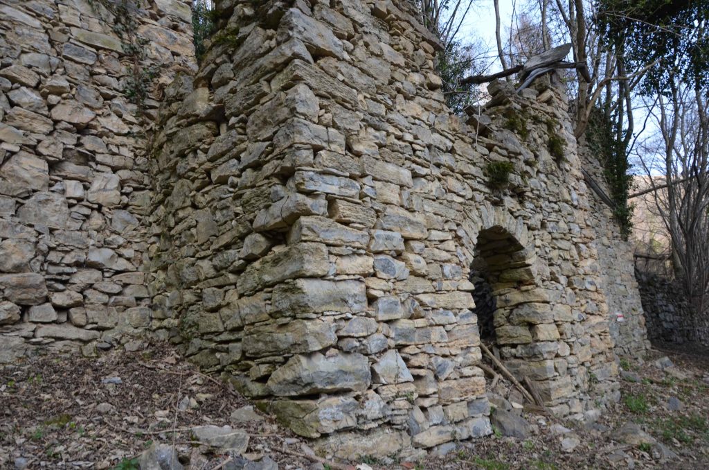 Le rovine di Cetto