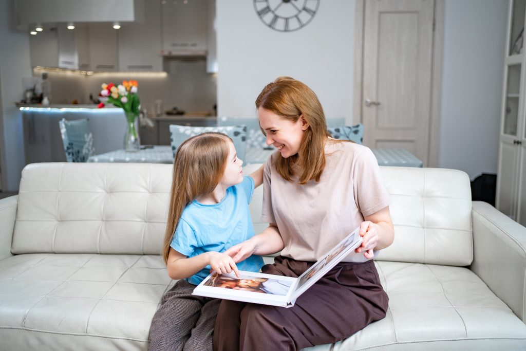 Una delle scommesse più importanti per i genitori è quella che li lega alla memoria dei propri figli (Shutterstock)