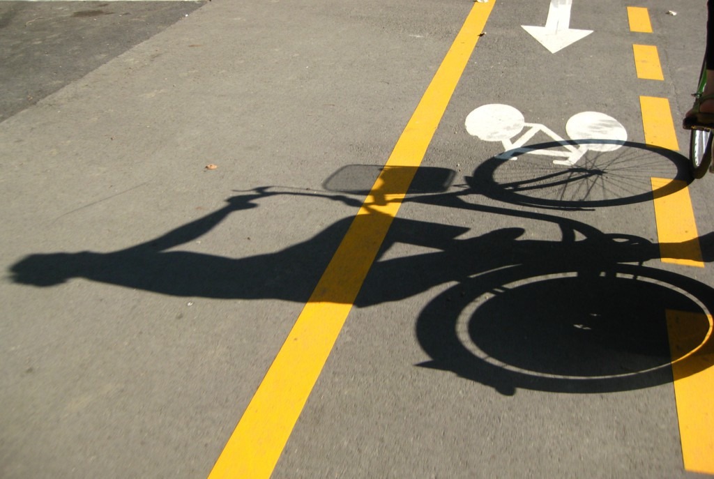 Al turismo sportivo andrebbe offerta una buona rete di piste ciclabili (Pxhere)