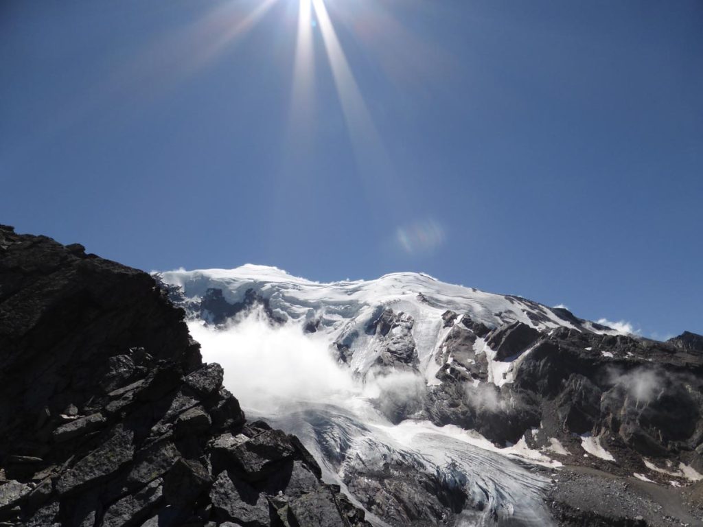 Riserve d’acqua nei 4000 vallesani, qui al Weissmies: fino a quando? (Marco Martucci)