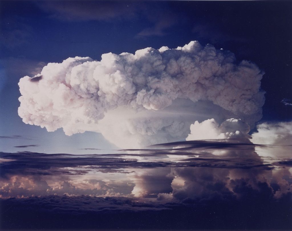 Ivy Mike, primo test di bomba termonucleare, 31 ottobre 1952 (Wikimedia)