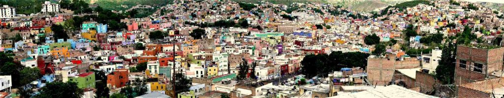 Panorama di Guanajuato, una delle tante città nate grazie alle miniere della zona del Bajío, la regione coloniale a nord di Città del Messico
