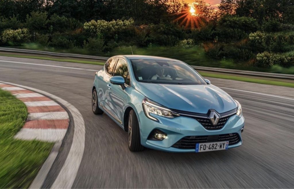 La Clio ha venduto 15 milioni di unità dal 1990 a oggi senza mai perdere occasione di rinnovo