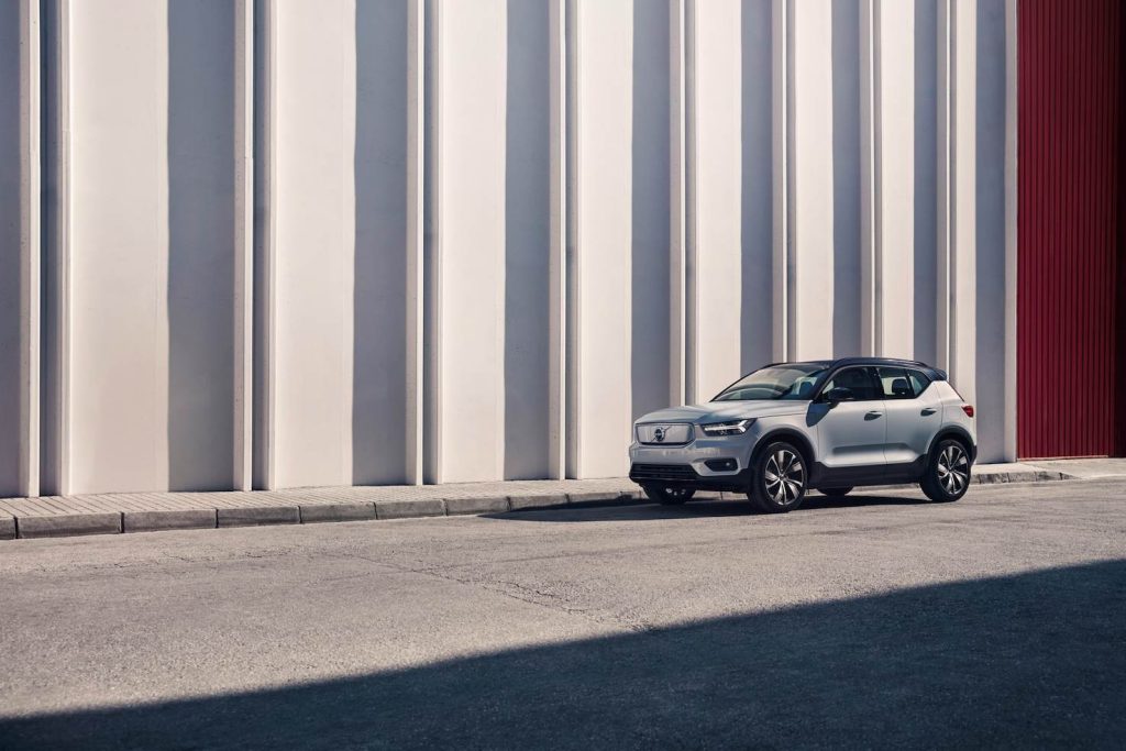 Il modello Volvo che inaugura la nuova gamma di prodotti a propulsione elettrica