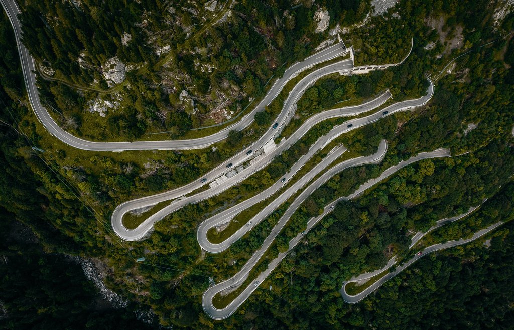 Le Alpi come luogo di transito: la strada del Ploeckenpass, in Austria (Keystone)
