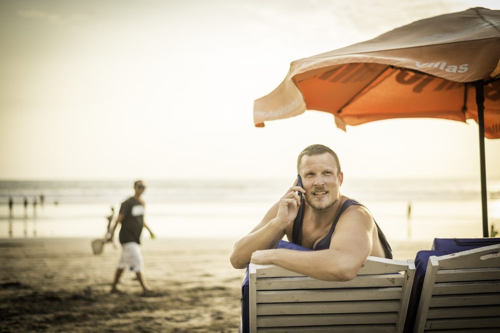 Dicasi bleisure la moda di trasformare i viaggi di lavoro in opportunità di vacanza (Keystone)