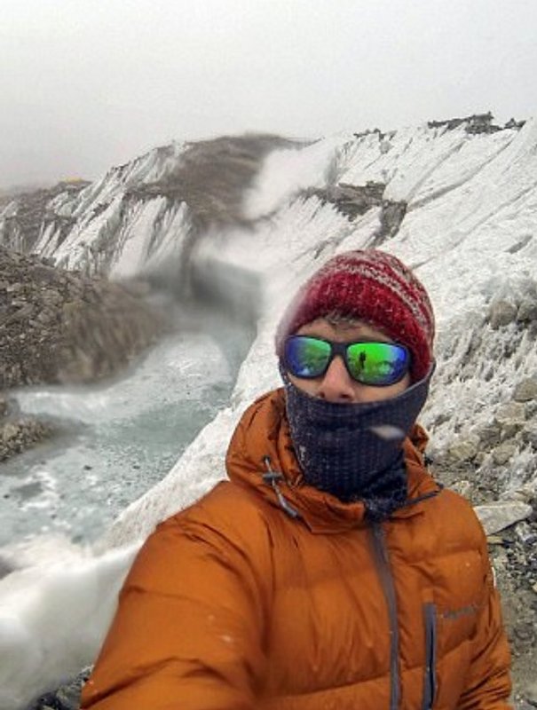 Sull’Everest... (con l’influenza intestinale) (Jack Page/Caters)
