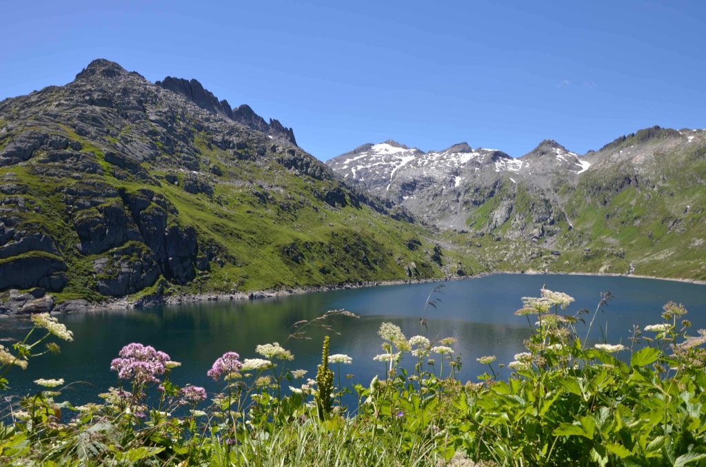 Il lago di Lucendro