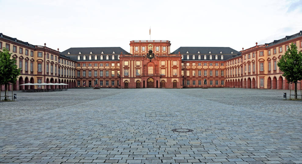 A Mannheim nel ’700 avvenne uno sviluppo culturale senza precedenti; qui raffigurato, Schloss Mannheim (Wikipedia)