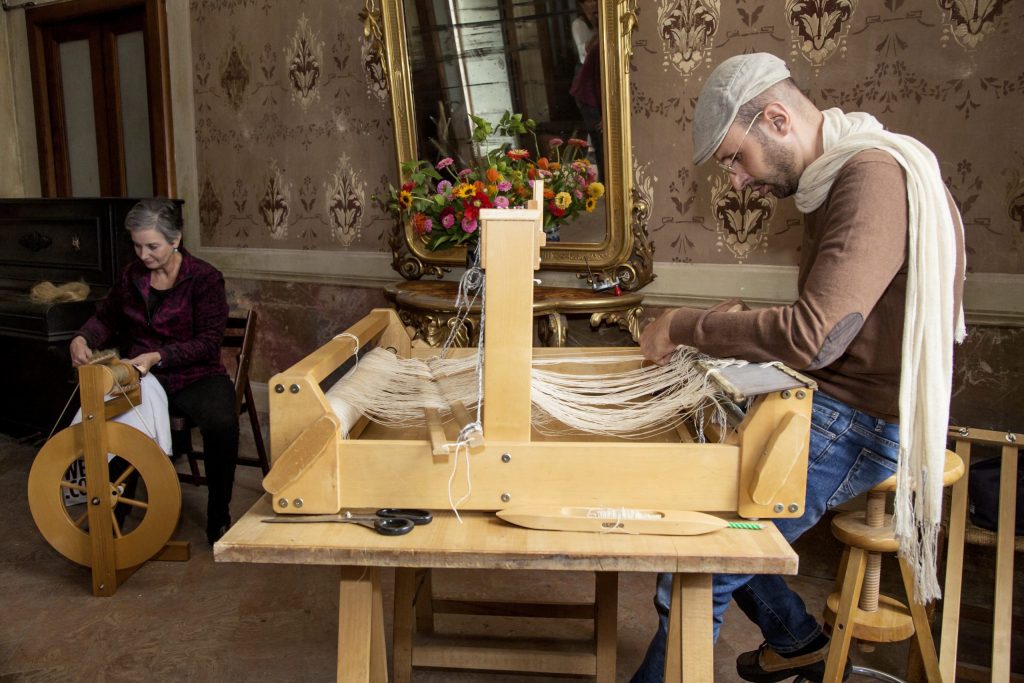 Il lino coltivato a Curio servirà per la creazione di tessuti di design e di moda (Stefano Spinelli)