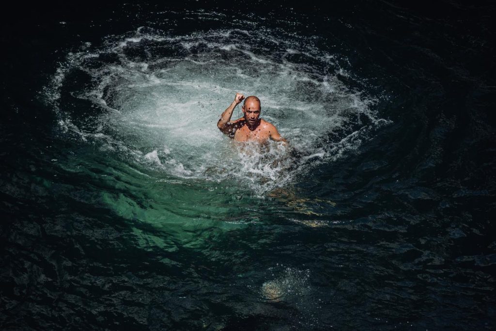 Marco Ghioni dopo un tuffo (Jonay Miezal)