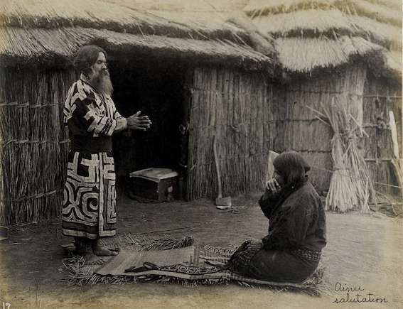 Ainu, aborigeni dell’isola di Hokkaido (Copy-free: picryl.com)