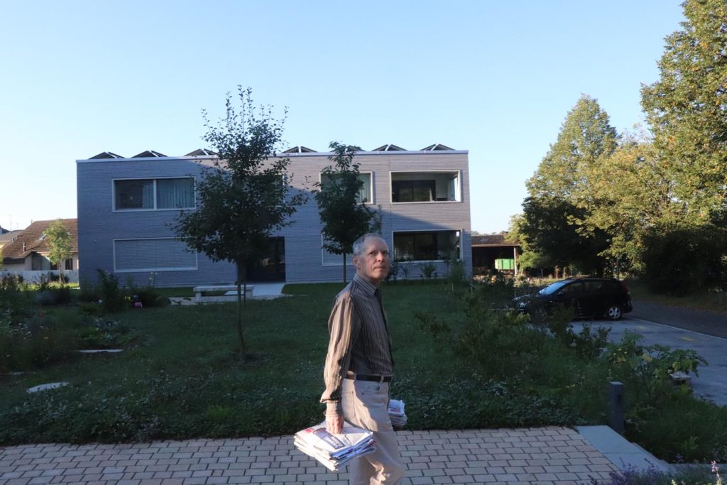 Fritz Lüpold è uno dei nuovi residenti del complesso residenziale di Möriken-Wildegg (B. Vogel)