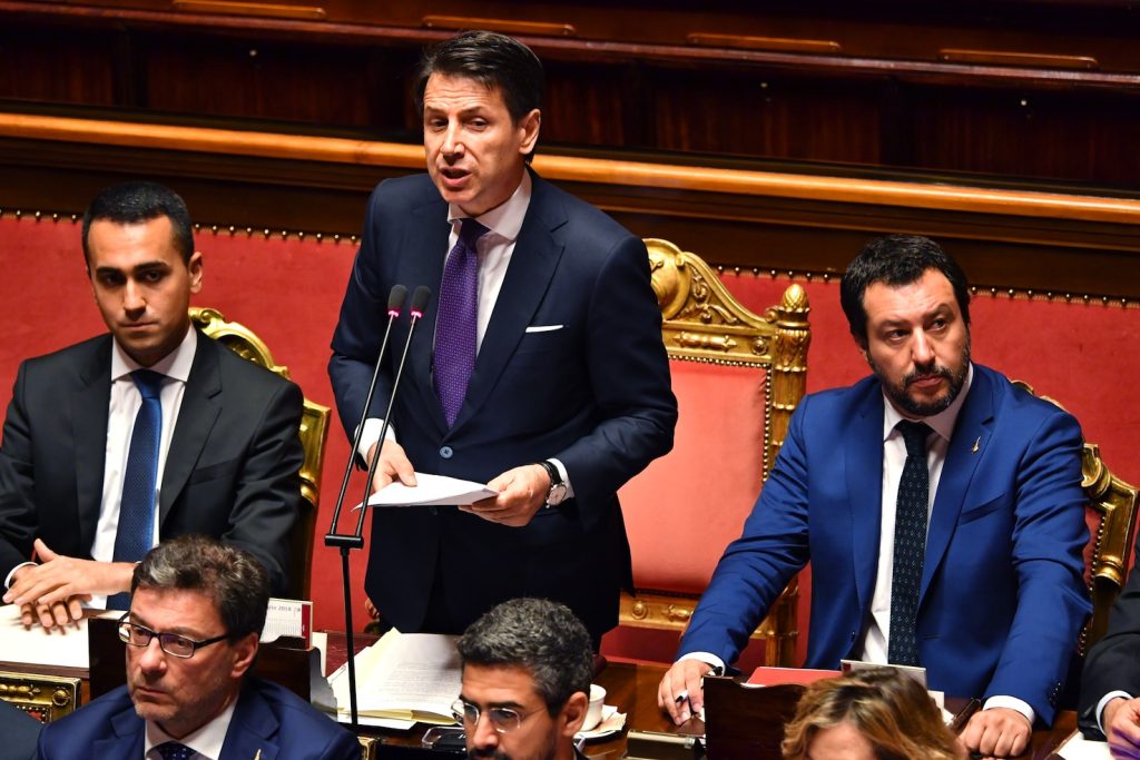 Da sinistra, Di Maio, Conte, Salvini rappresentano forze politiche in concorrenza fra loro (AFP)