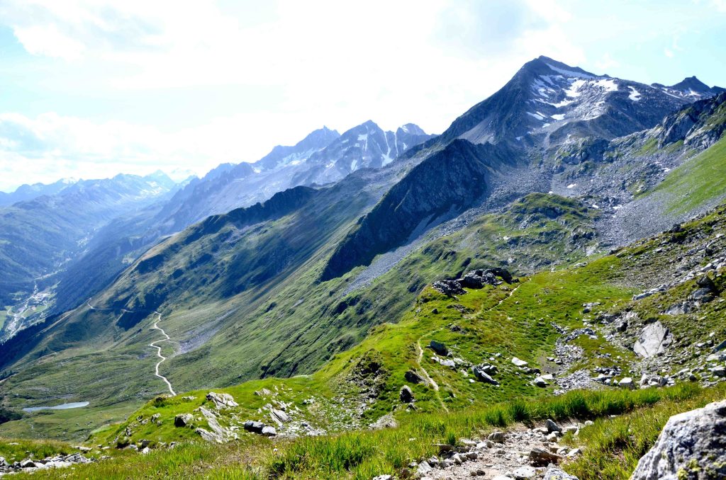 Il Pizzo Lucendro e la Valle Bedretto