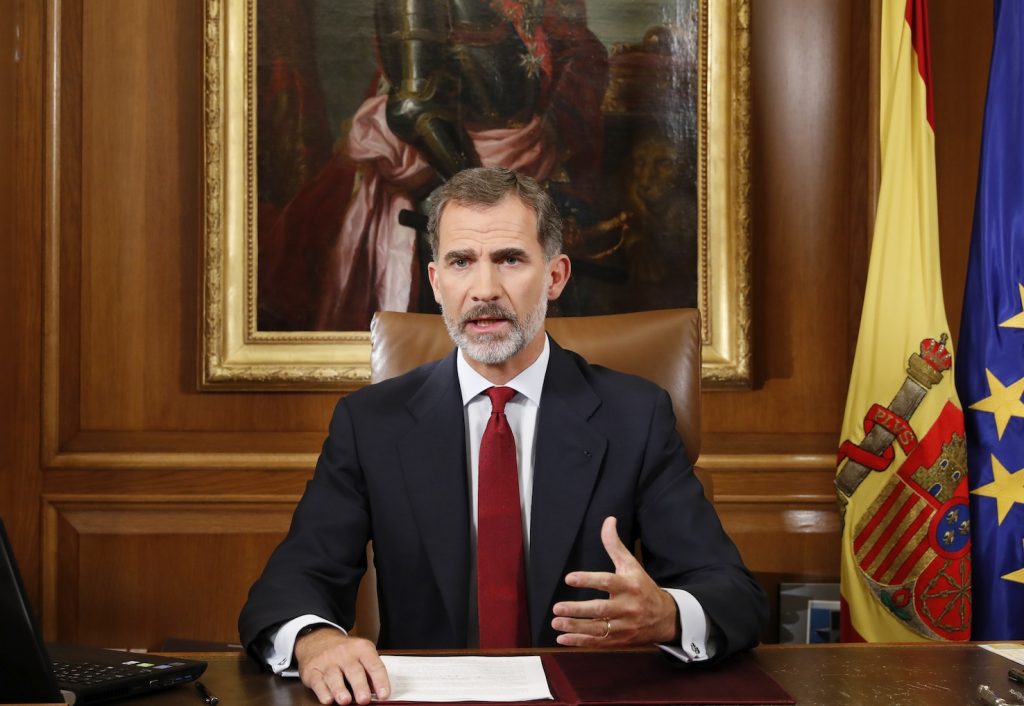 Filippo VI ha voluto schierare la Corona con il governo, trattando i catalani da ribelli, contribuendo così ad alimentare le tensioni (keystone)