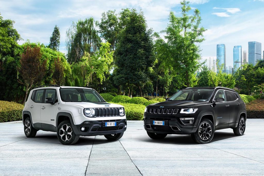 I due modelli ibridi della Jeep: Renegade (a sinistra) e Compass
