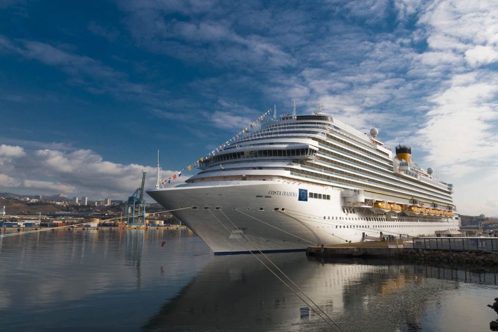 Costa Diadema (Roman Hofer)