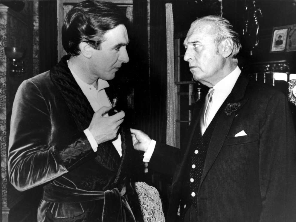 Adrian Conan Doyle (a destra) e l’attore Robert Stephens, che ha impersonato a teatro il celebre detective inglese (Keystone)
