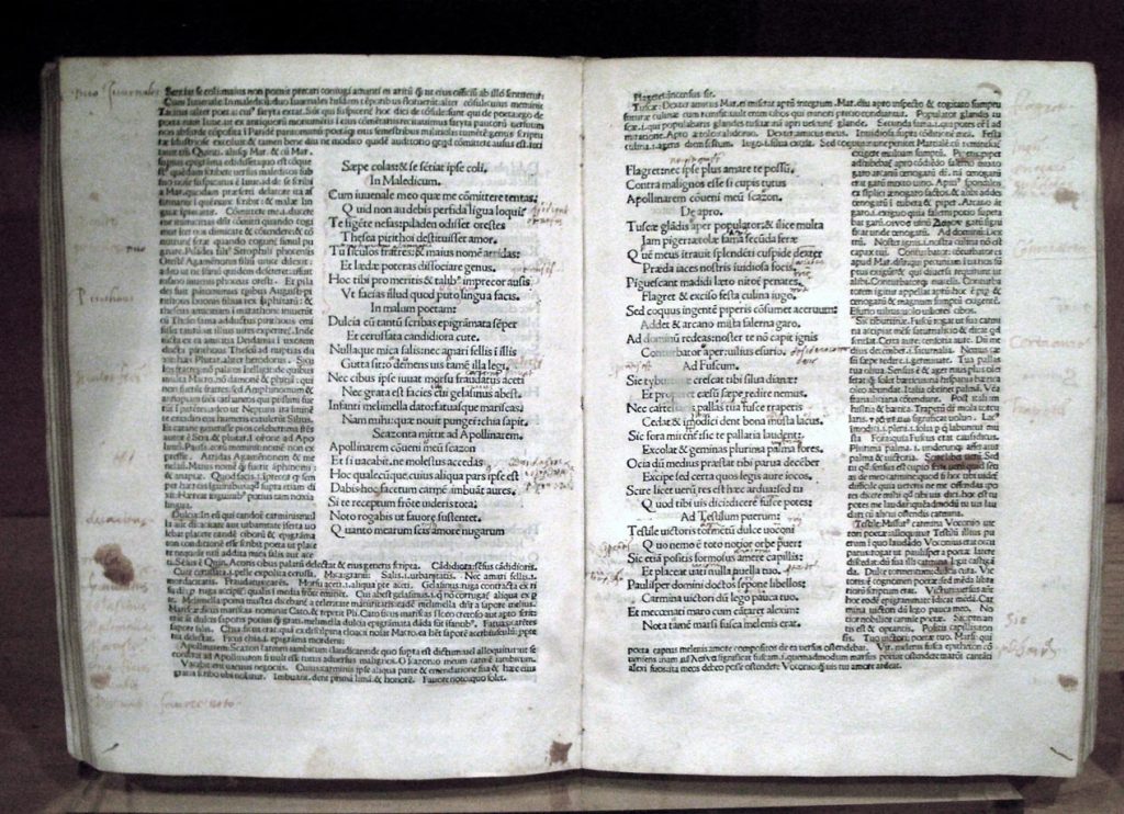Una pagina di epigrammi di Marziale, edizione 1490, (Mediolani, Udalricus Scinzenzeler) custodita nell’Archivio del Governo d’Aragona (Escarlati)