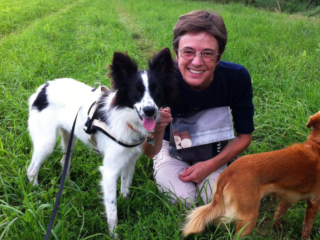 Jeanette Ruedi, appassionata di cani e co-amministratrice del sito