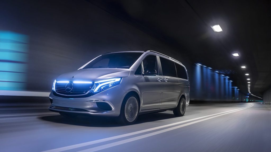 Il nuovo concept EQV di Mercedes-Benz