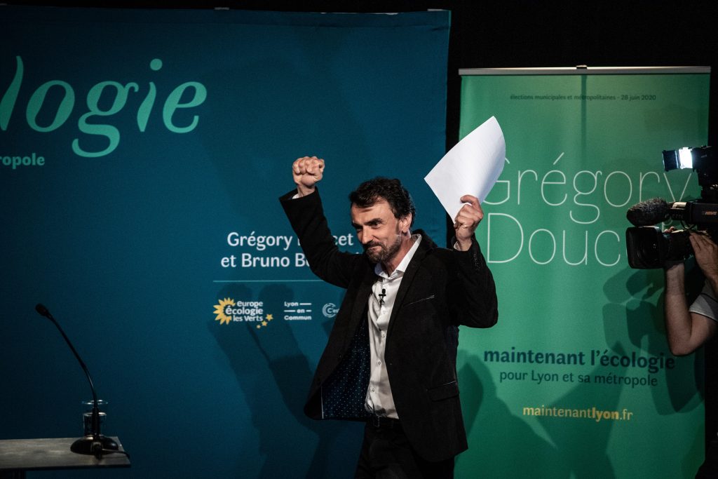 Il sindaco ecologista di Lione Grégory Doucet (AFP)