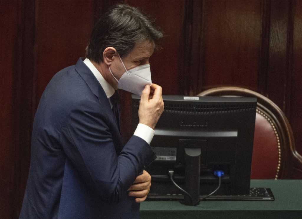 Il premier italiano Giuseppe Conte (AFP)