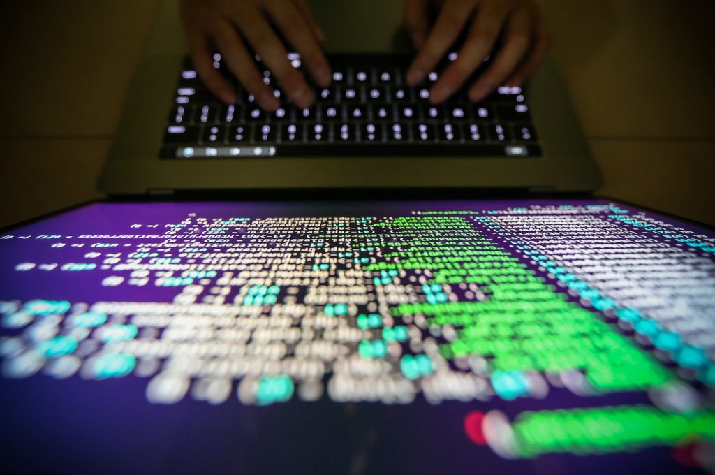 La difesa dagli attacchi informatici è fra i temi all'ordine del giorno  della diplomazia internazionale (Keystone)
