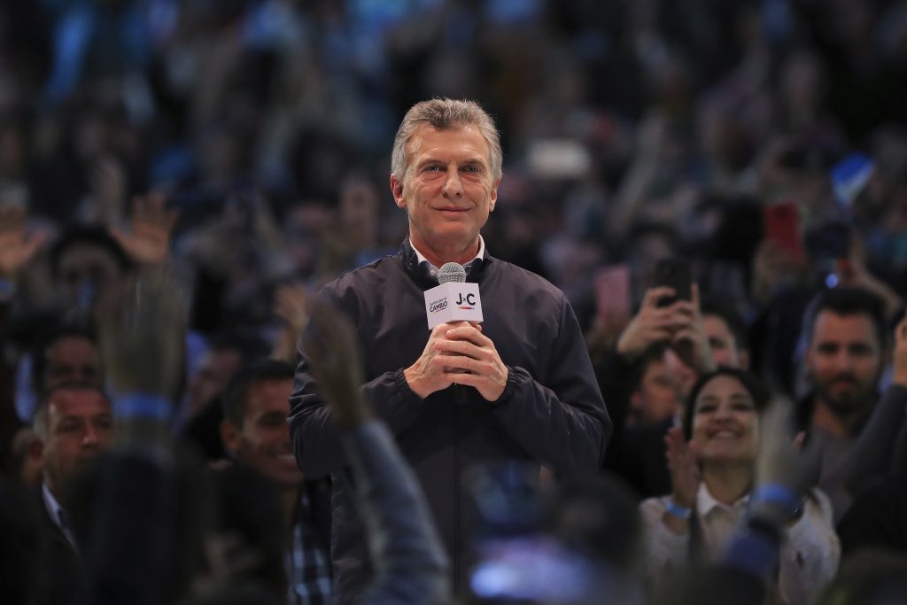 Il presidente liberista Mauricio  Macri ha subito un tonfo pesante nelle primarie test dello scorso fine settimana (Keystone)