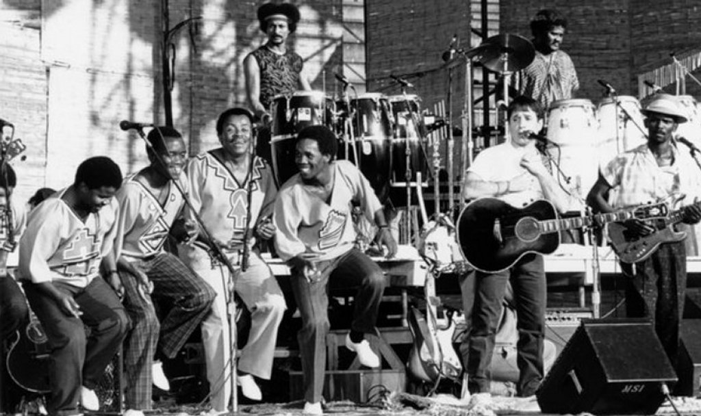 Foto storica della prima apparizione di Paul Simon con i Ladysmith Black Mambazo