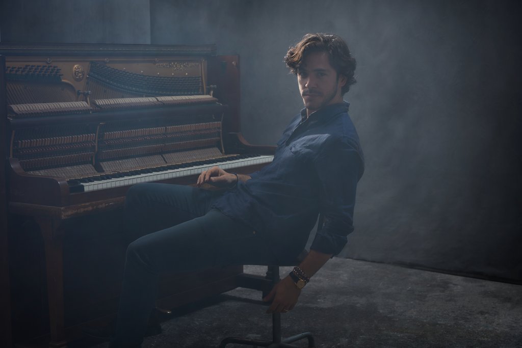 Il suo nome completo è Giovanni Edgar Charles Galletto Savoretti (Chris Floyd)
