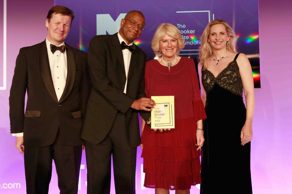 In ottobre Paul Beatty ha ricevuto il Booker Prize nientemeno che da Camilla, duchessa di Cornovaglia (Keystone)