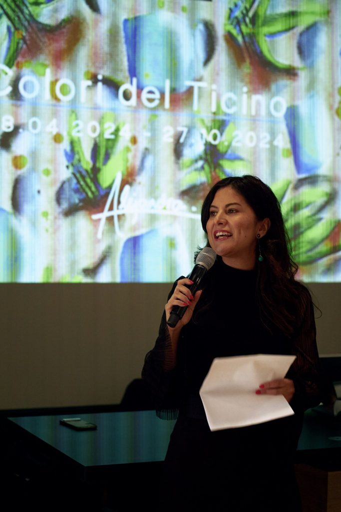 La giovane artista Alejandra Abad