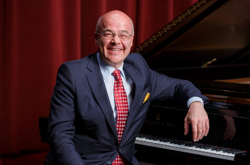 Il pianista Alexander Toradze
