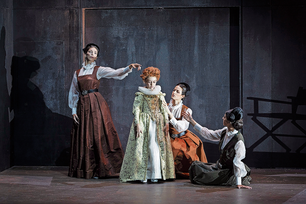Una scena della produzione operistica di Fasolis e Rifici Anna Bolena. (© LAC - Masiar Pasquali)