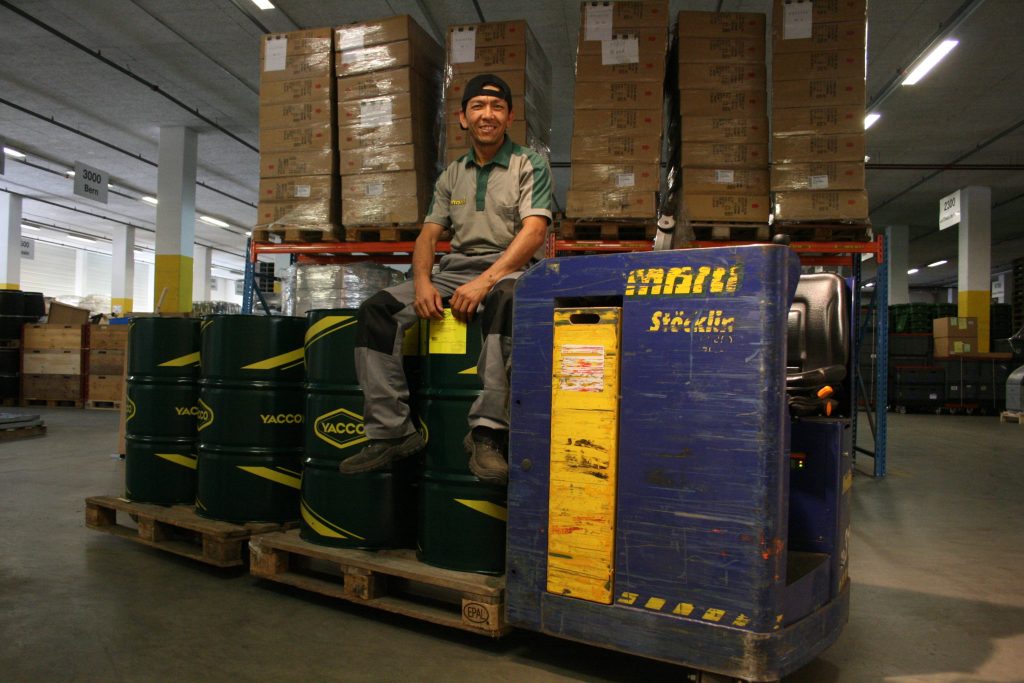 Ali oggi lavora come magazziniere alla Marti Logistik a Kallnach, canton Berna (Luca Beti)
