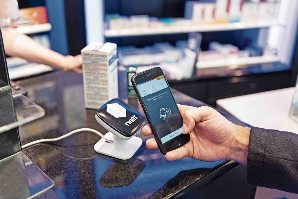 In forte sviluppo i pagamenti tramite tablet e smartphone, principalmente attraverso Twint (Keystone)
