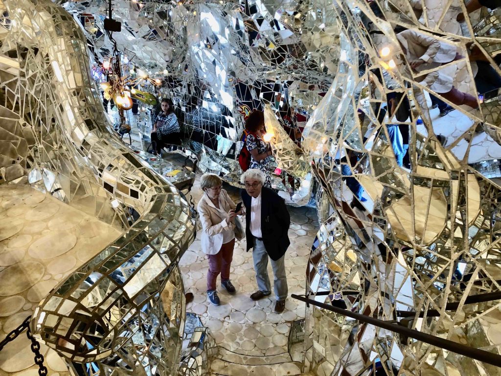 Mario Botta e sua moglie nel ventre della Sfinge a Capalbio