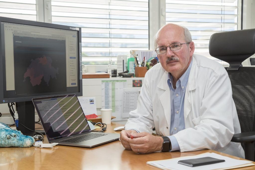Il professor Andreas Cerny, epatologo e direttore dell’Epatocentro Ticino (Stefano Spinelli)
