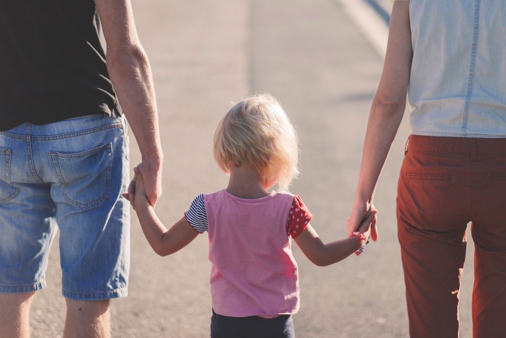Lo scopo della custodia alternata o affido condiviso è quello di non sconvolgere la quotidianità dei figli (Pixabay)