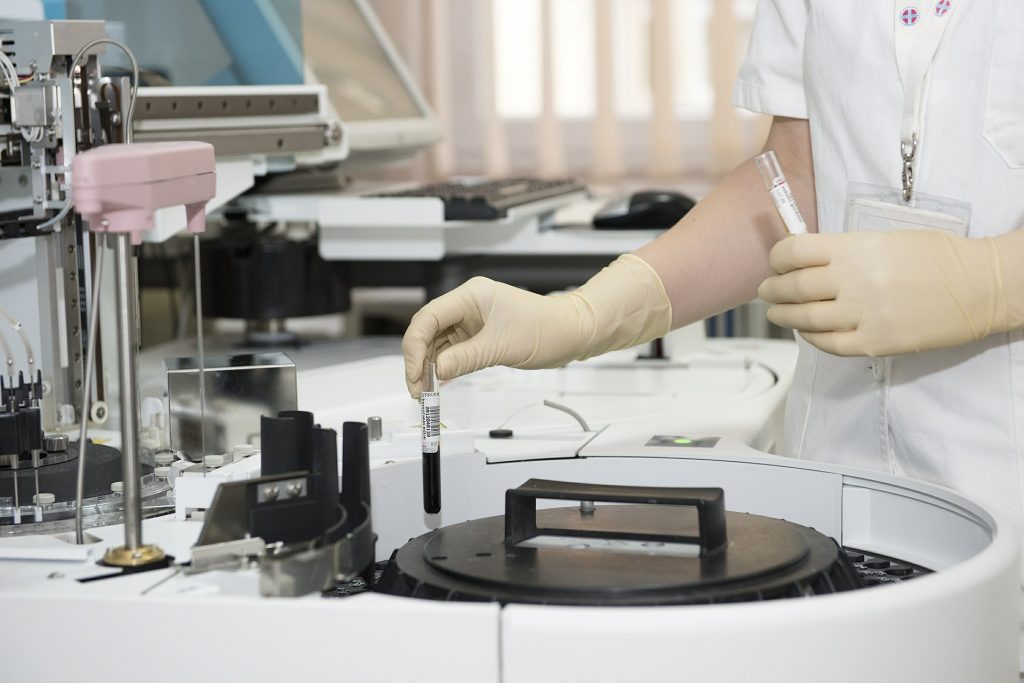 In Ticino si svolge un’intensa e importante attività di ricerca scientifica (Pxhere)