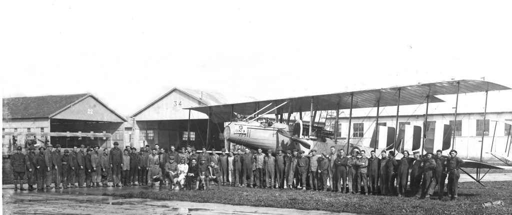 G. Caproni a Foggia con cadetti americani e F La Guardia 1917