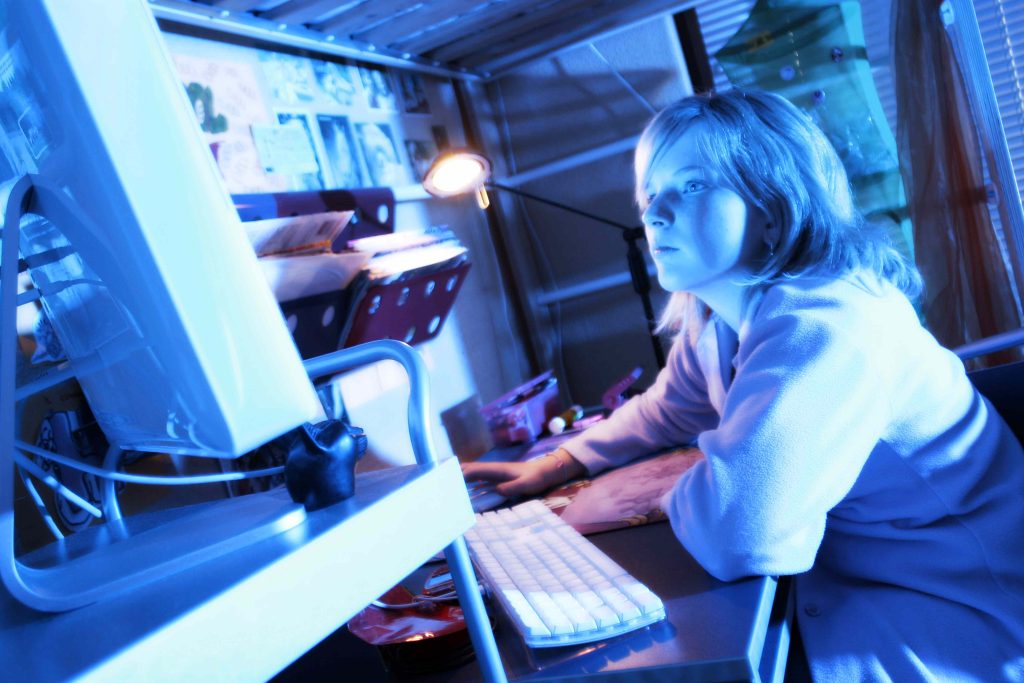 I ragazzi che si «ritirano» rifiutano i rapporti sociali sostituendoli con quelli virtuali (Keystone)